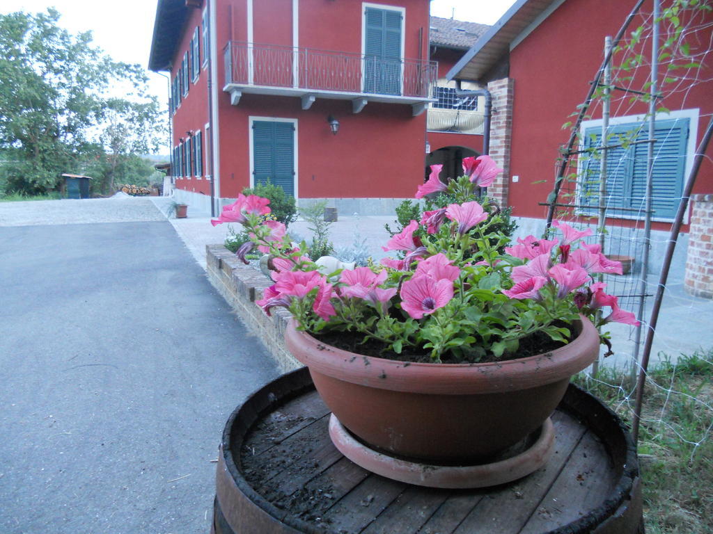 B&B Cascina Rossa อัสตี ภายนอก รูปภาพ