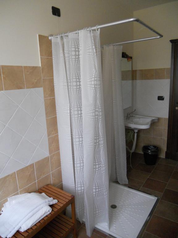B&B Cascina Rossa อัสตี ภายนอก รูปภาพ