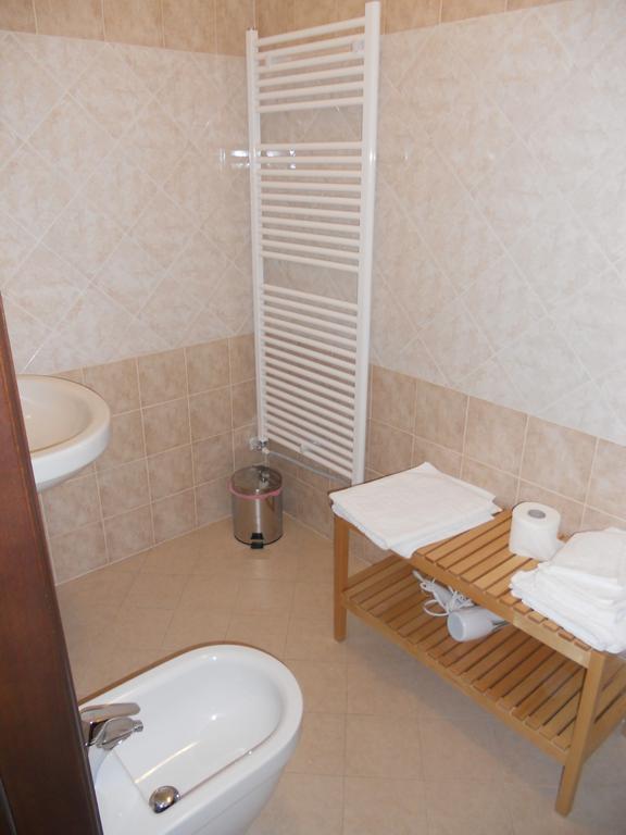 B&B Cascina Rossa อัสตี ภายนอก รูปภาพ