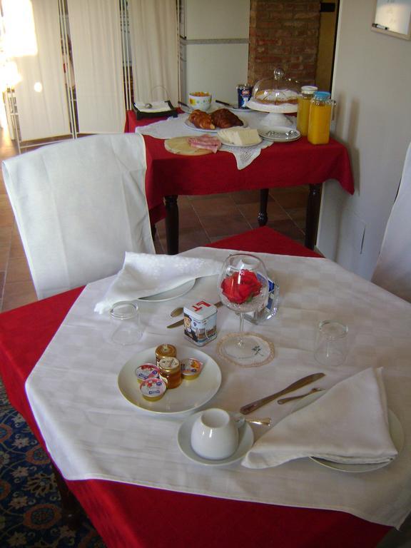 B&B Cascina Rossa อัสตี ภายนอก รูปภาพ