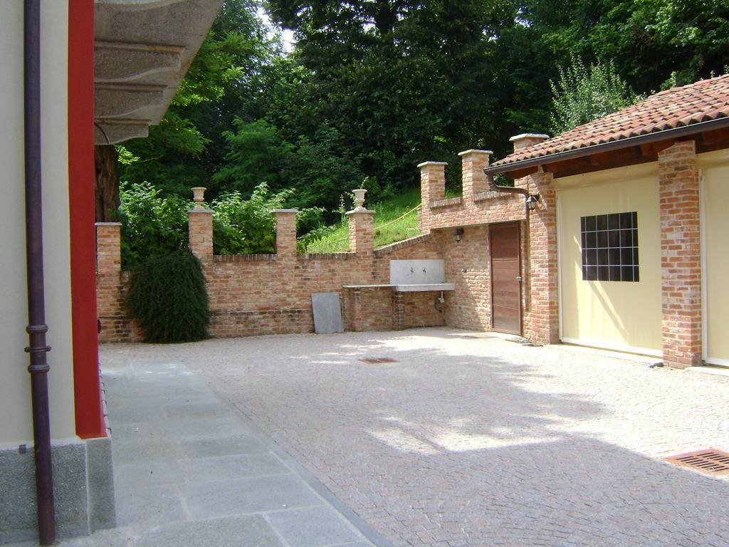 B&B Cascina Rossa อัสตี ภายนอก รูปภาพ