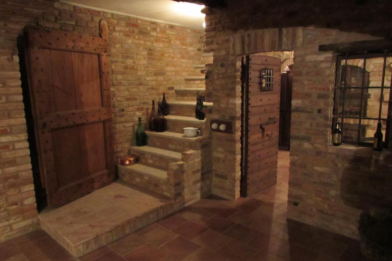 B&B Cascina Rossa อัสตี ภายนอก รูปภาพ