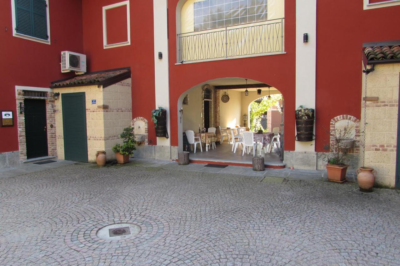 B&B Cascina Rossa อัสตี ภายนอก รูปภาพ
